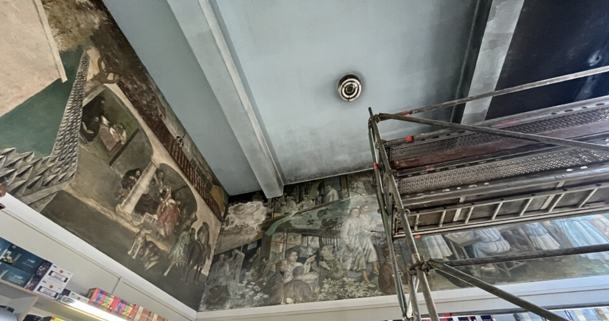  Comienzan trabajos para frenar deterioro del histórico mural de Julio Escámez en Concepción