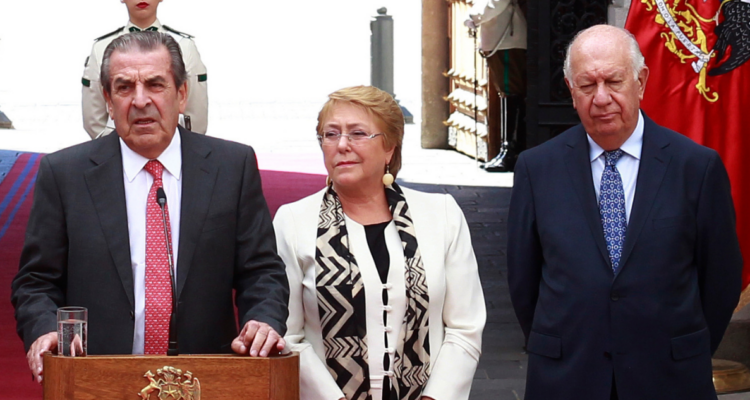 Comisión de Constitución aprueba en general el proyecto que limita las dietas a expresidentes