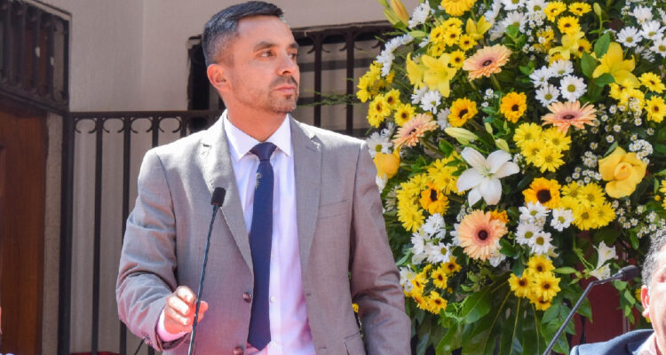 Suspensión condicional permite a concejal de Hualqui imputado por VIF salir de prisión preventiva