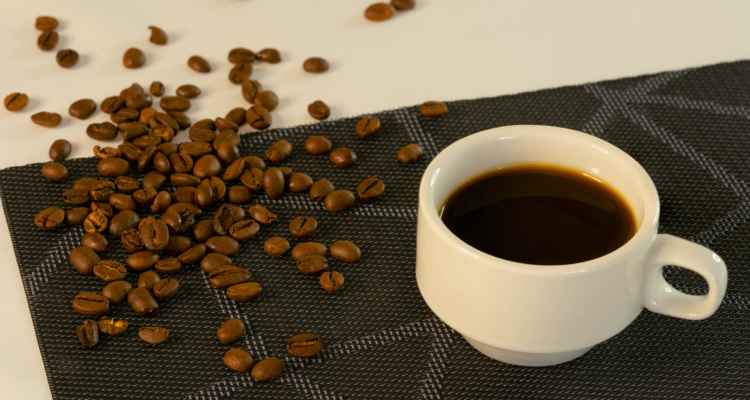 ¿Instantáneo o en grano? Revelan los hábitos de consumo de café en Chile