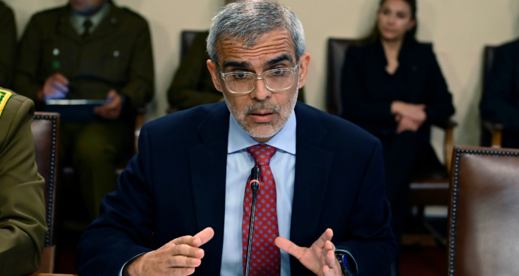 Cordero dice que Gendarmería tiene listado de extranjeros presos, tras anuncio de oficio de Fiscalía