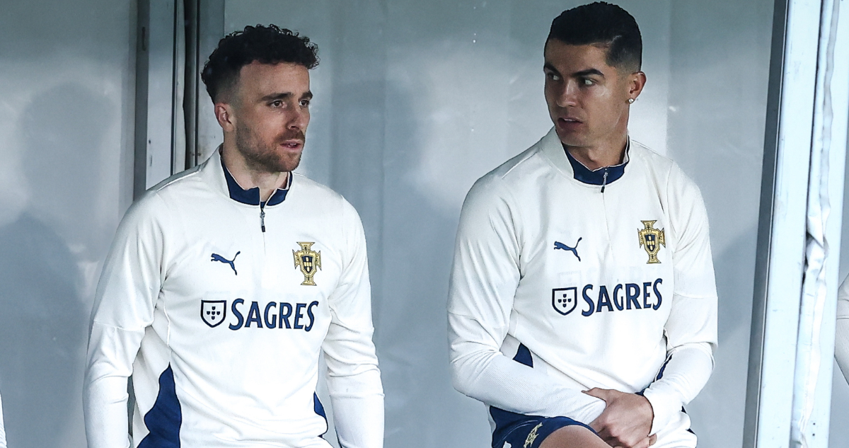 Cristiano Ronaldo junto a Diogo Jota en Portugal