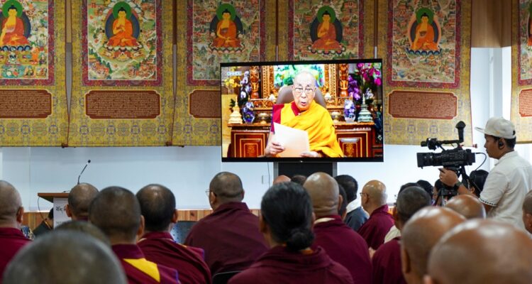 El dalái lama desafía a China y traza la ruta para encontrar a su reencarnación