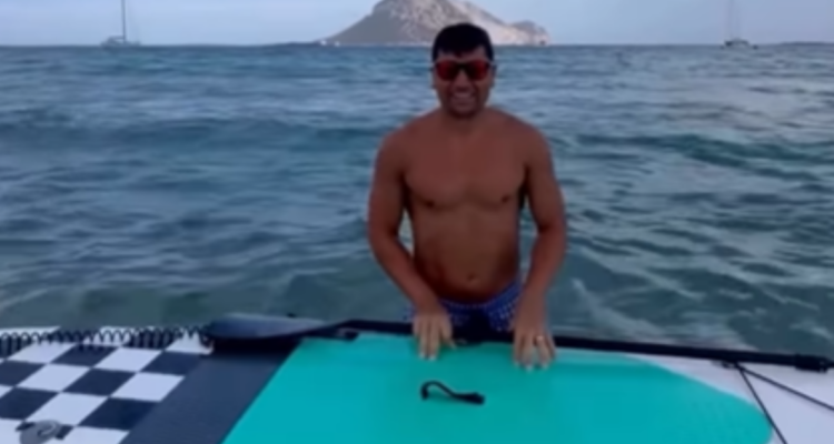 Las tradiciones se cumplen: David Pizarro repite viral celebración tras triunfo de La U ante Colo Colo