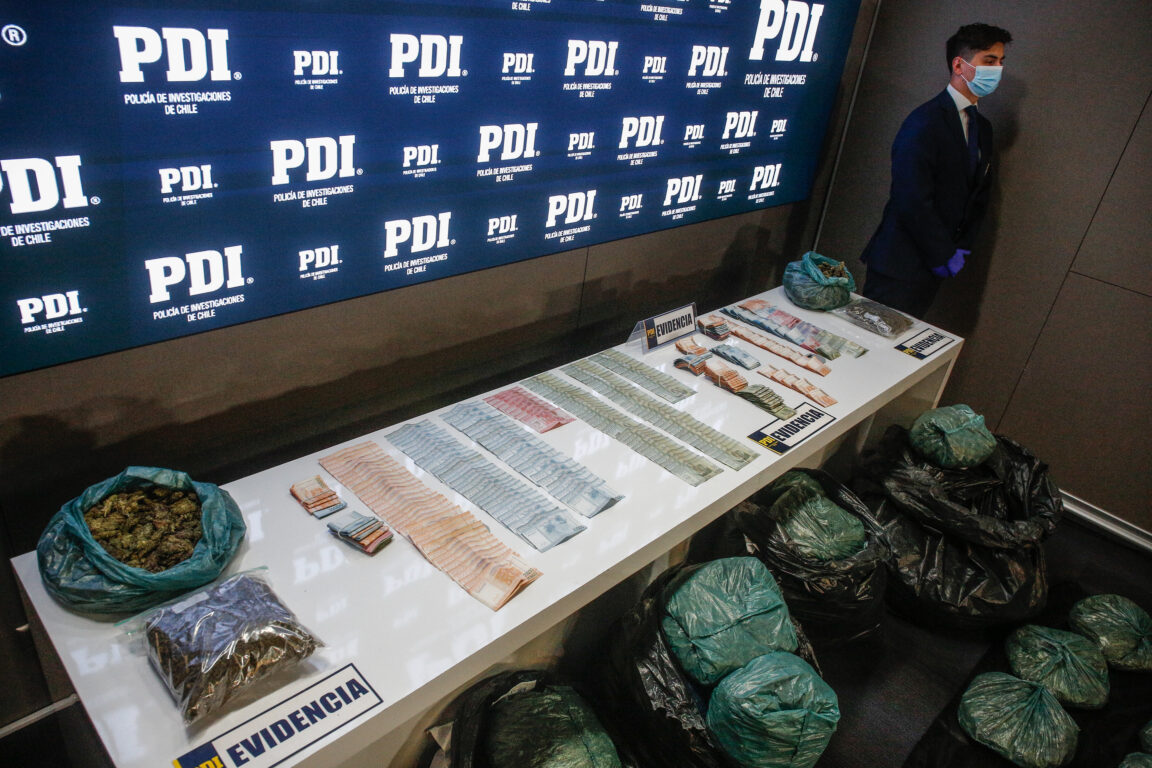 Guardaban el cannabis bajo tierra: megaoperativo en Coquimbo termina con 14 detenidos
