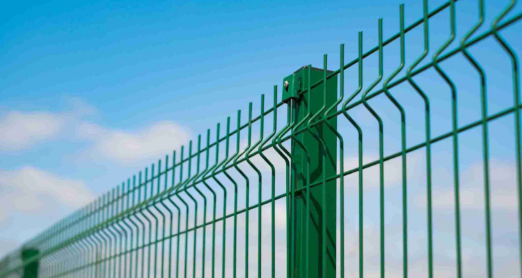 Centenar de personas aisladas por decisión de privado en Hualqui: dueño cerró terreno y clausuró camino