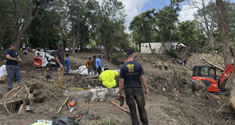 Siguen buscando en Texas luego de las inundaciones que azotaron ese estado.