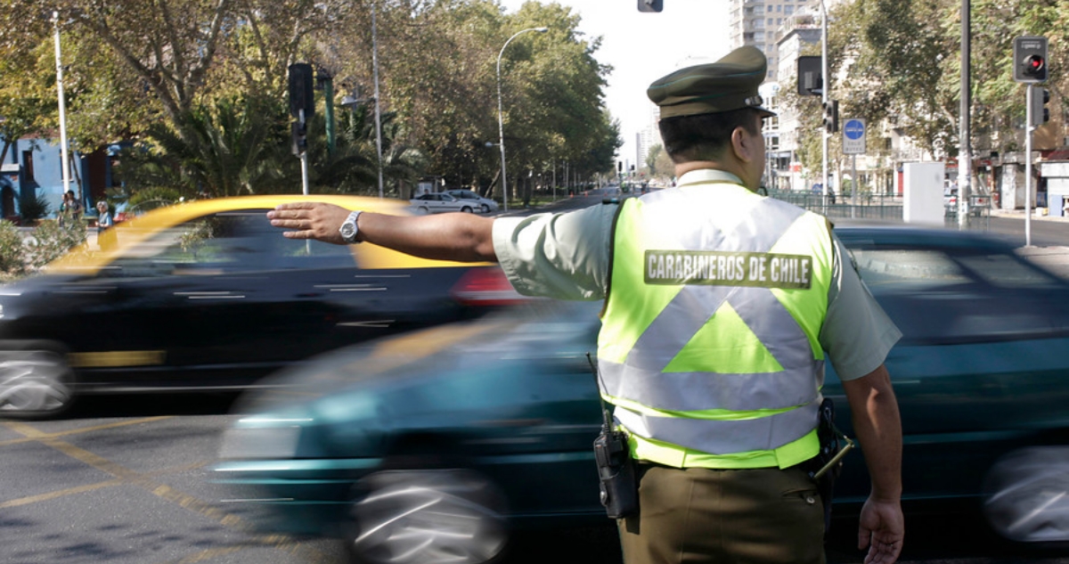 Implementan desvíos en el centro de Santiago por cumbre “Democracia Siempre”