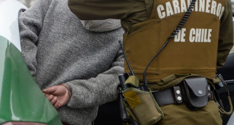 Detienen por homicidio frustrado a hombre que disparó a carabineros para evitar control en Chillán