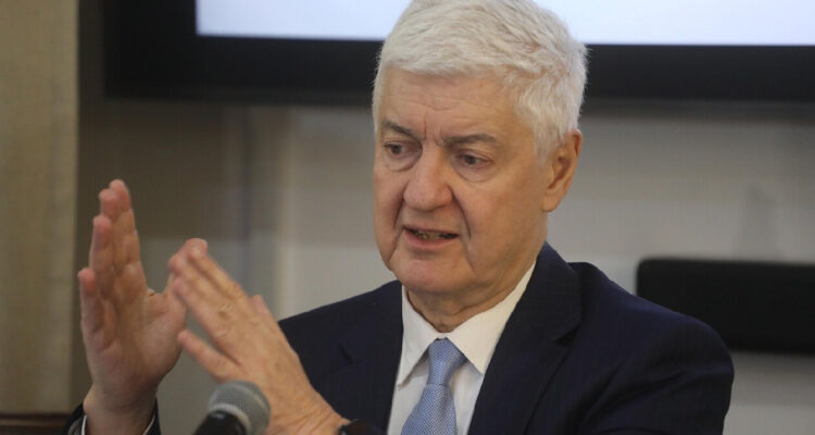 Polémica en el SII: director Etcheberry decide pagar los 9 años de contribuciones por su vivienda