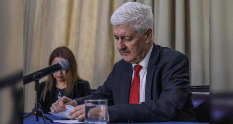 “Yo no quería irme”: director del SII sincera que se “despreocupó” por polémica de contribuciones