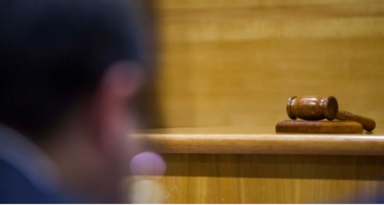 Fiscalía decide no perseverar en causa por drogas contra imputado del caso Convenios