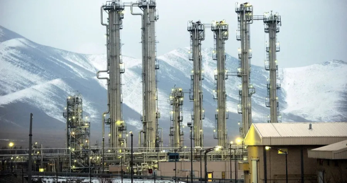 Irán mantendrá reunión con Rusia y China sobre su programa nuclear y descarta contactos con EEUU