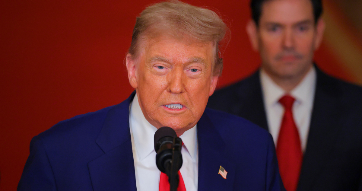 Trump es diagnosticado con insuficiencia venosa crónica tras hinchazón en sus piernas
