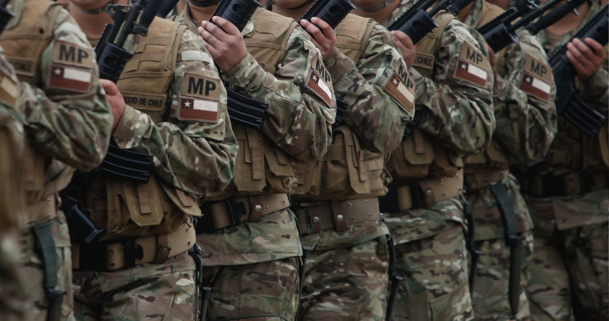 Ejército inicia acciones contra 487 funcionarios cuestionados por Contraloría tras viajes con licencia