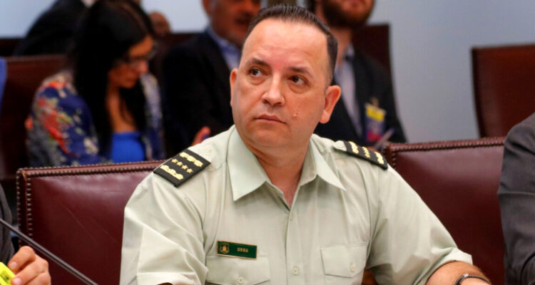 En medio de críticas por traslado de su hermano: Sebastián Urra presenta su renuncia a Gendarmería