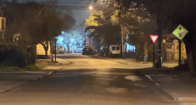 Encerrona en Conchalí: banda armada intimida a familia que volvía de vacaciones y roba su vehículo