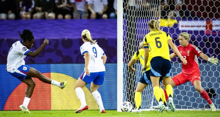 Inglaterra y Suecia en la Eurocopa Femenina