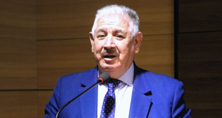 Besos, tocaciones y ofrecimientos laborales: la serie de abusos por los que cayó el exalcalde de Cunco