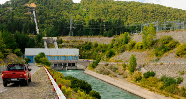 Explosión de un estanque de gas propano dejó un trabajador herido en la Central Hidroeléctrica Rucúe