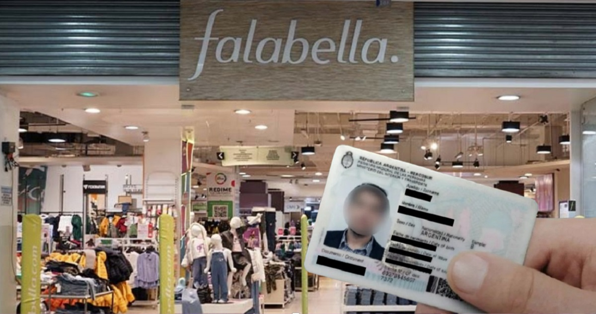 Tienda Falabella, en el frente una mano sostiene un DNI argentino.