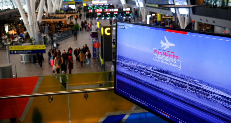 Falla en sistema radar de Santiago obligó a una operación manual y genera “espaciamiento” de vuelos