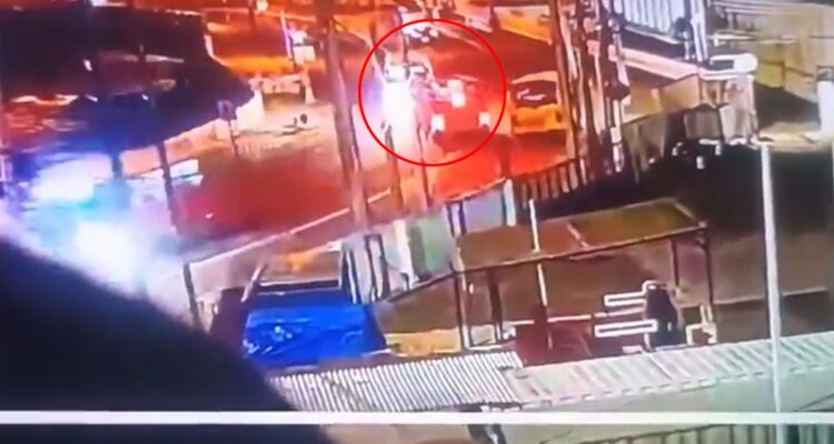 Video muestra violenta colisión que dejó dos conductores de microbuses fallecidos en Valparaíso