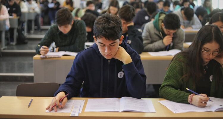 El FES es mejor que el CAE, pero debe tener mejoras, sostienen desde el CRUCH