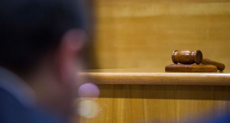 Operación Varsovia: oficial de Carabineros y empresario de Chillán son formalizados por corrupción