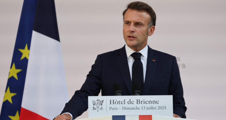 Francia Macron anuncia masivo aumento del gasto en Defensa