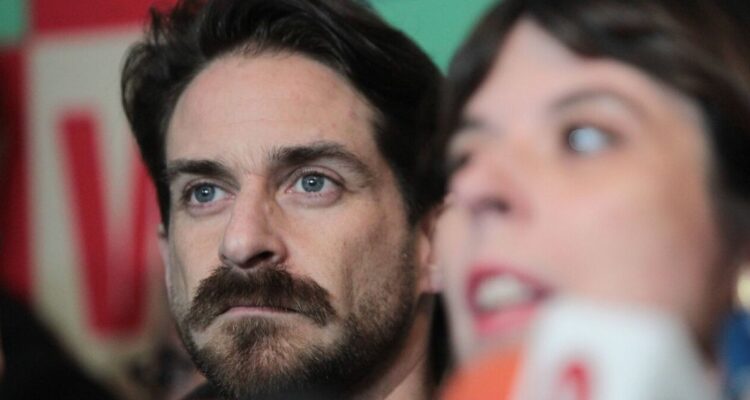 Frente Amplio asegura que proyecto político sigue intacto pese a “mala campaña” de Winter en primarias