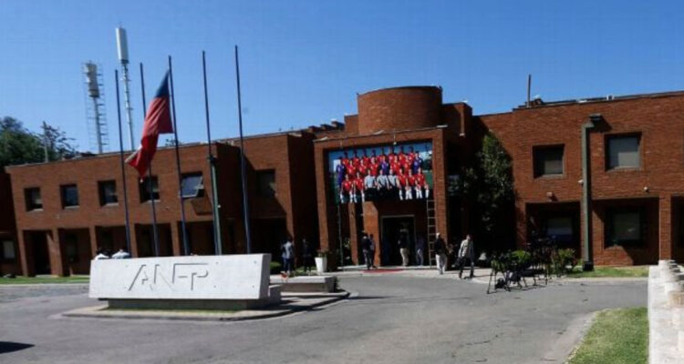 Frontis de la ANFP en Quilín