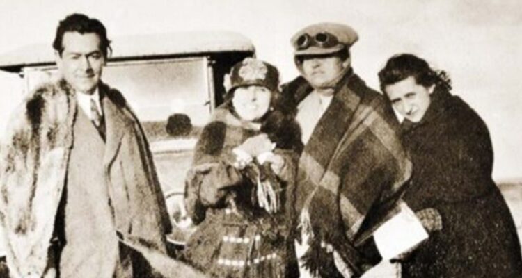 Gabriela Mistral con Laura Rodig, Archivo de la Universidad de Chile