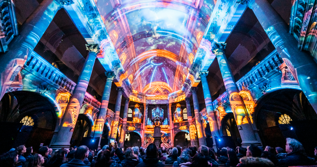 Luces, arte y música Así es Génesis, la experiencia sensorial que redefine el origen del universo