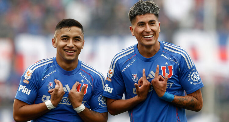 Guerra y Sepúlveda celebran gol de La U ante Unión Española