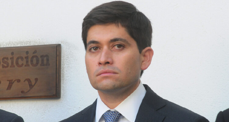 CFA defiende su “plena independencia” tras críticas a miembro del Consejo: acusan conflicto de interés