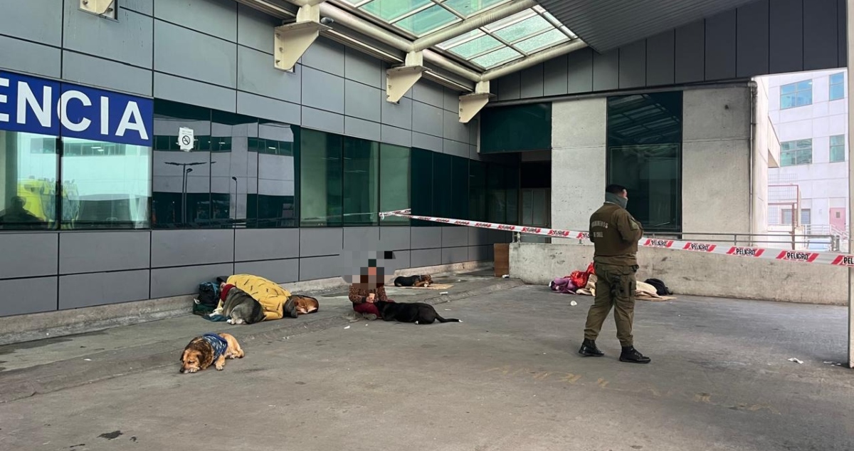 Hombre en situación de calle muere afuera de Urgencia del Hospital Regional de Concepción