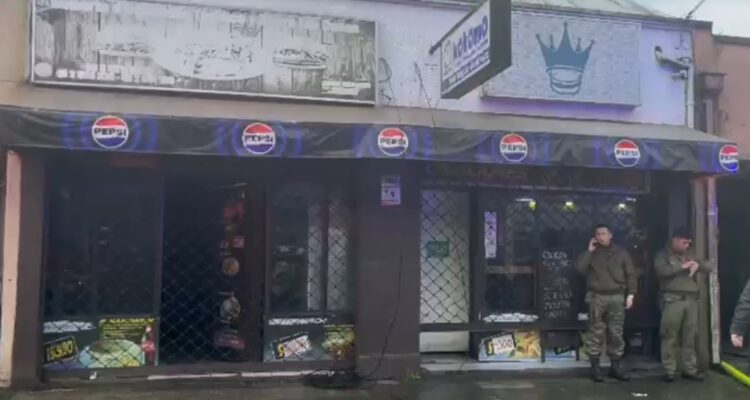 Incendio en local de comida rápida en Temuco