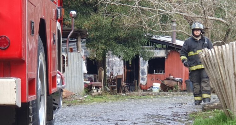 Incendio de vivienda en Valdivia