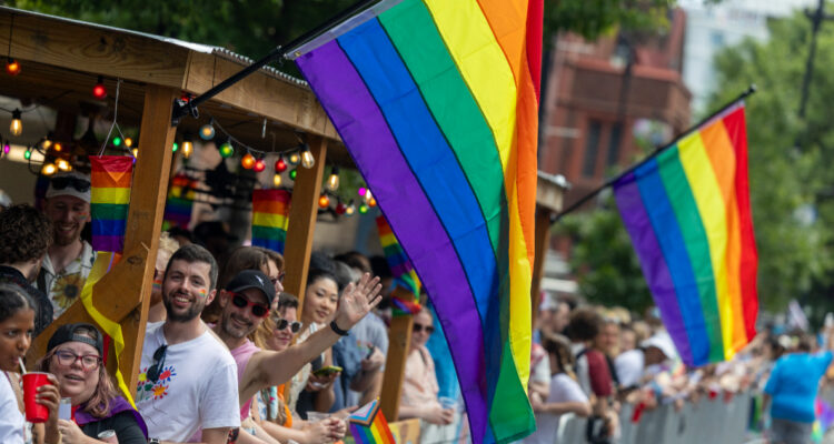 Radiografía a la inclusión LGBTI+ en Chile: Las 67 empresas que destacan por sus avances en diversidad