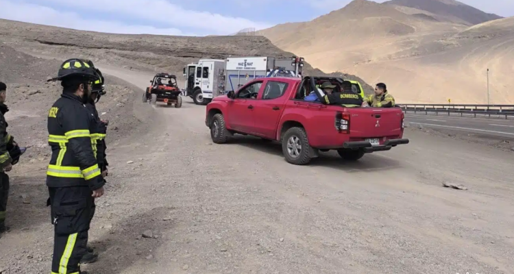 Investigan hallazgo de hombre muerto dentro de vehículo en Ruta 28 de Antofagasta