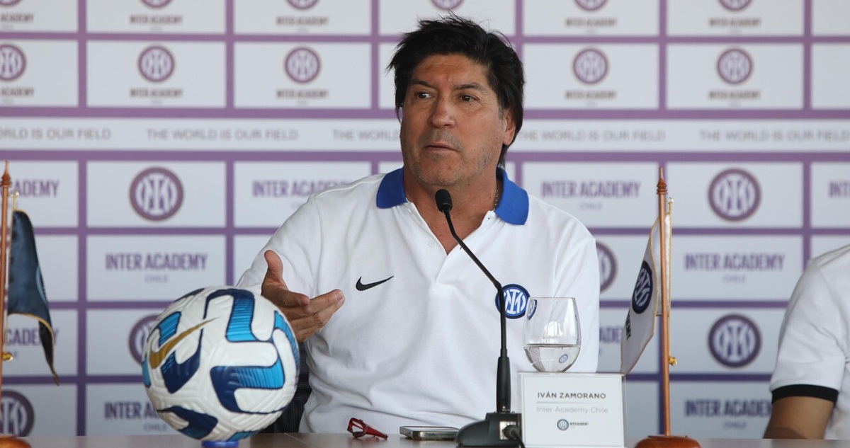 Iván Zamorano desea volver a La Roja.