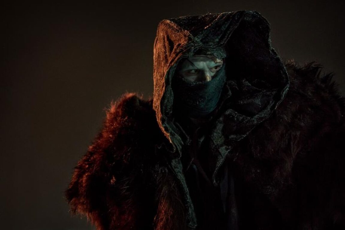 Jacob Elordi irreconocible y espeluznante como "Frankenstein" en el nuevo adelanto de Netflix