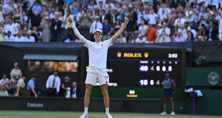 La venganza de Jannik Sinner: derrota a Carlos Alcaraz y se corona por primera vez en Wimbledon