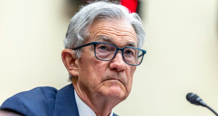 Jerome Powell, presidente de la Reserva Federal, testifica ante el Congreso (Archivo) | Shawn Thew | EFE