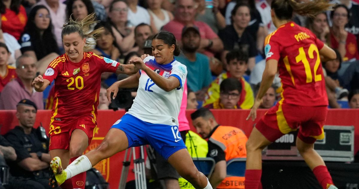 Jess Carter y su denuncia de racismo en plena Eurocopa 2025