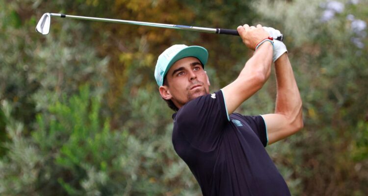 Joaquín Niemann a un paso de otro título en e l LIV Golf