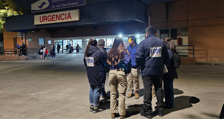 Joven fue asesinado y abandonado frente al Hospital Luis Tisné en Peñalolén