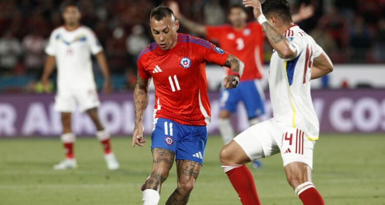 Eduardo Vargas no llega a Universidad de Chile.