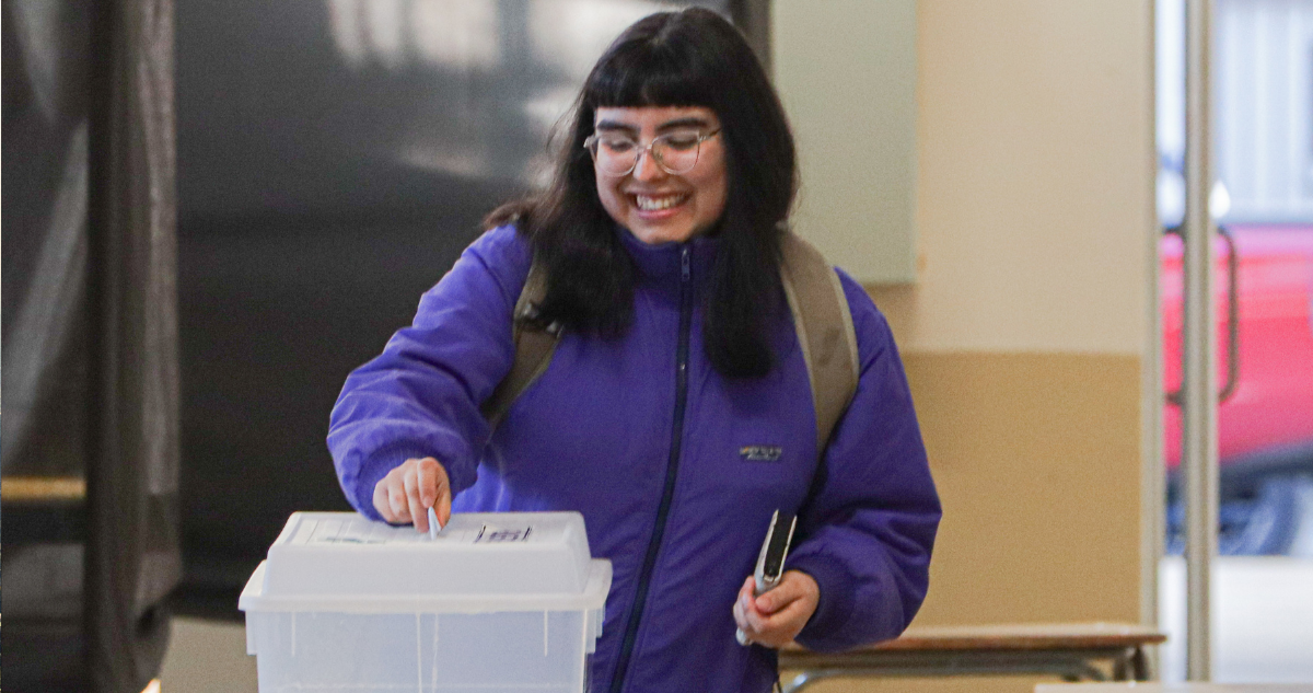 Carolina Abuaud analiza el impacto de las políticas laborales en el empleo femenino y advierte cómo el voto de las mujeres podría ser decisivo en estas elecciones